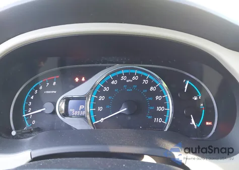 2011 Toyota Sienna Xle V6 z USA, uszkodzony, nr VIN 5TDYK3DC5BS038682